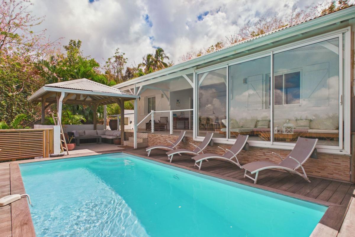 Location 4 chambres anse à l'âne Martinique - piscine carbet terrasse